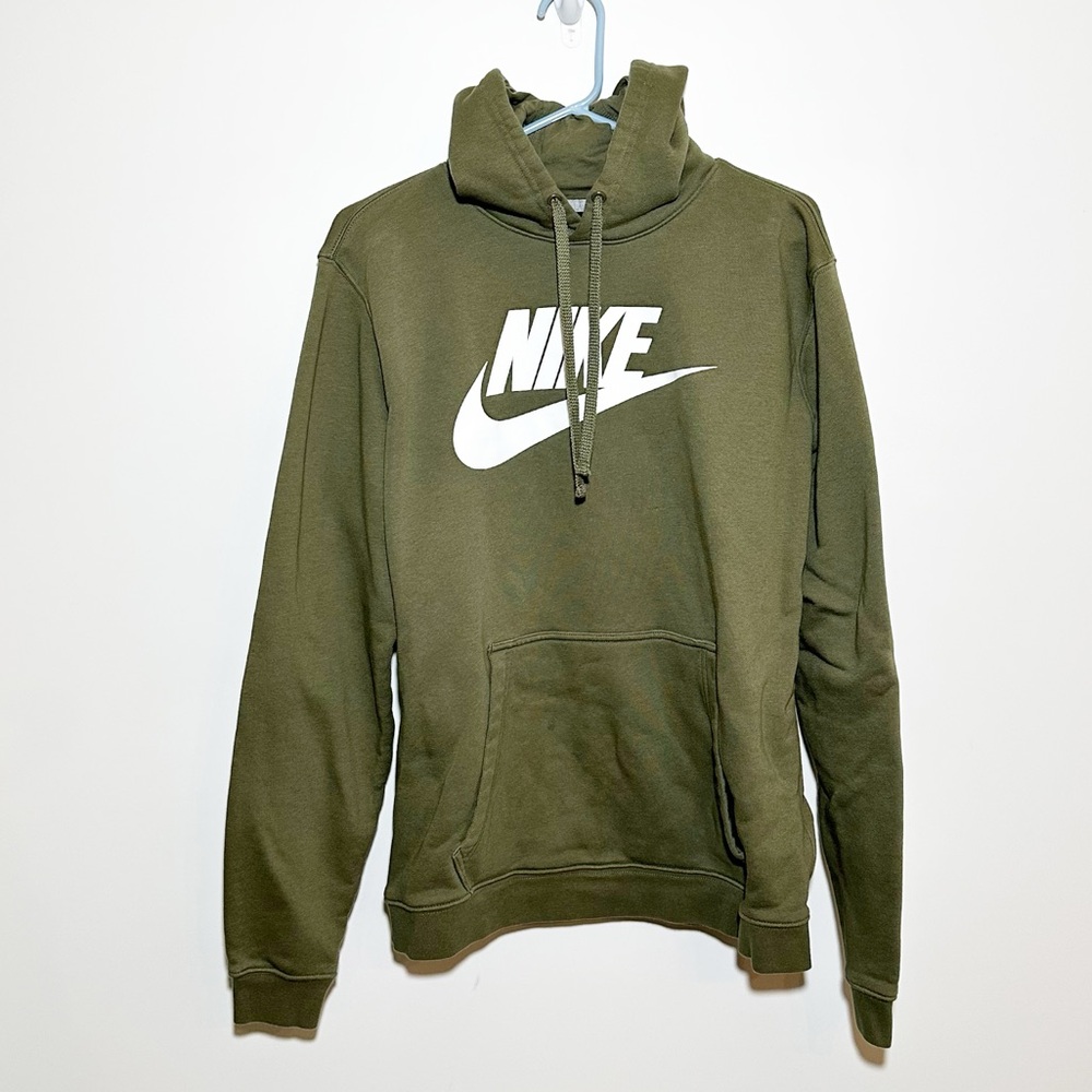 Nike Olive Green Pullover Hoodie Size Medium. Great Condition